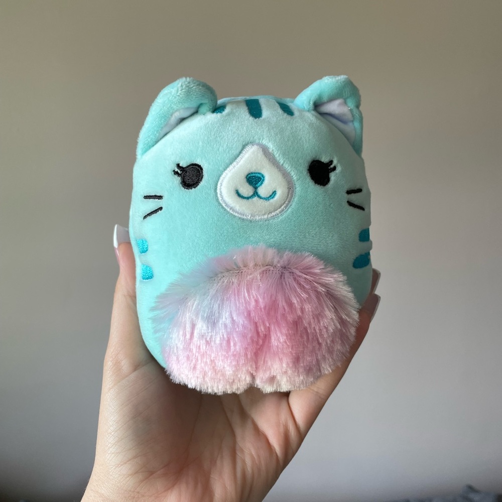 CORINNA SQUISHMALLOW